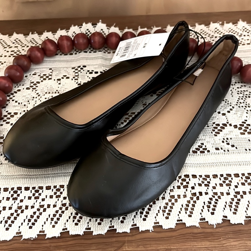 Black flats